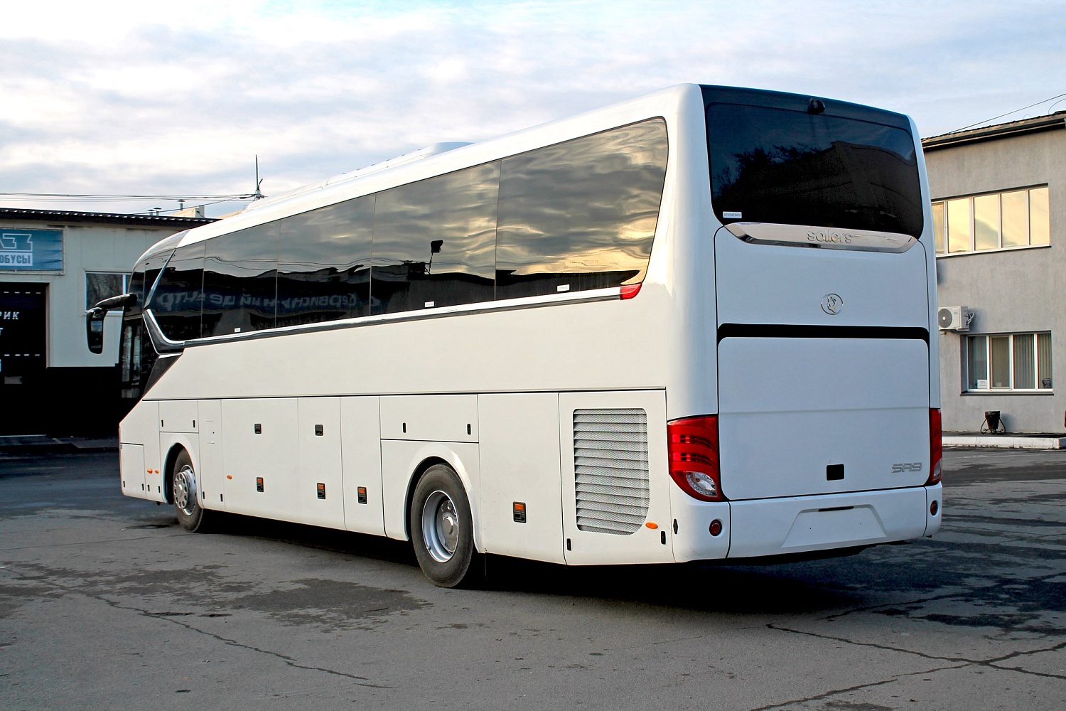 Автобус SOLLERS SA9